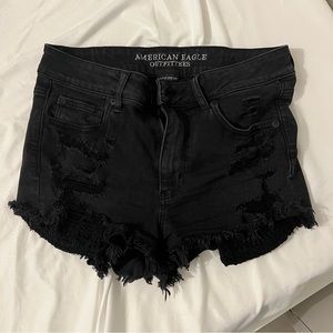🌸 Black AE Distressed Hi Rise Shortie Shorts